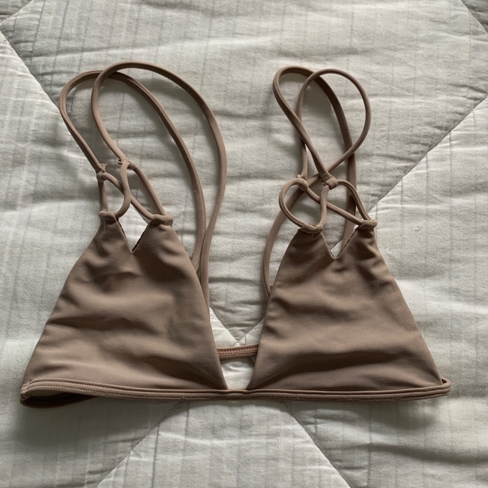 acacia bikini top !